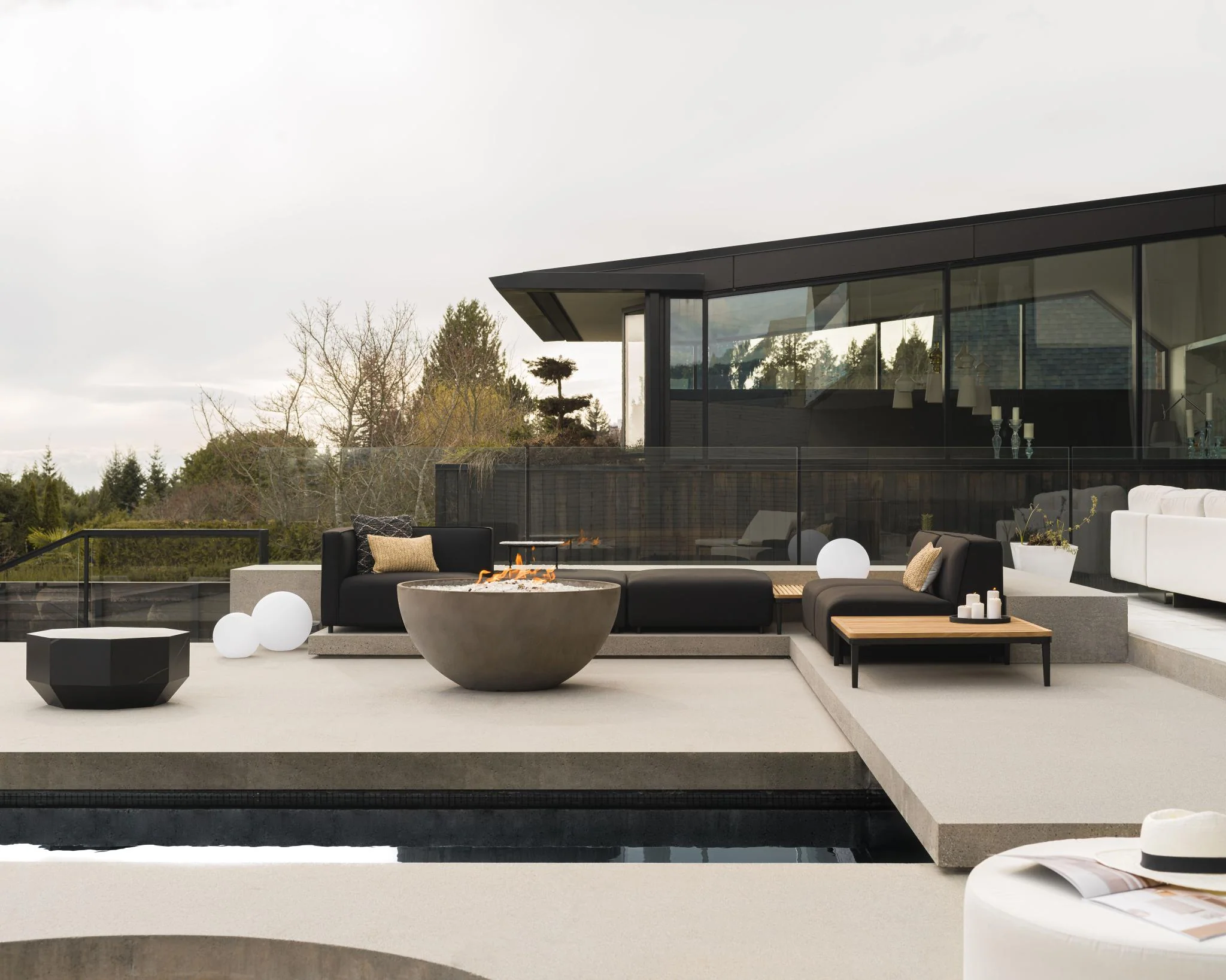 Arya Outdoor Left Arm - Image 5