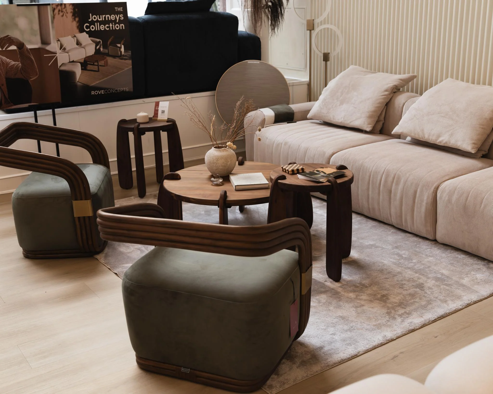 Curva Lounge Chair - Image 7