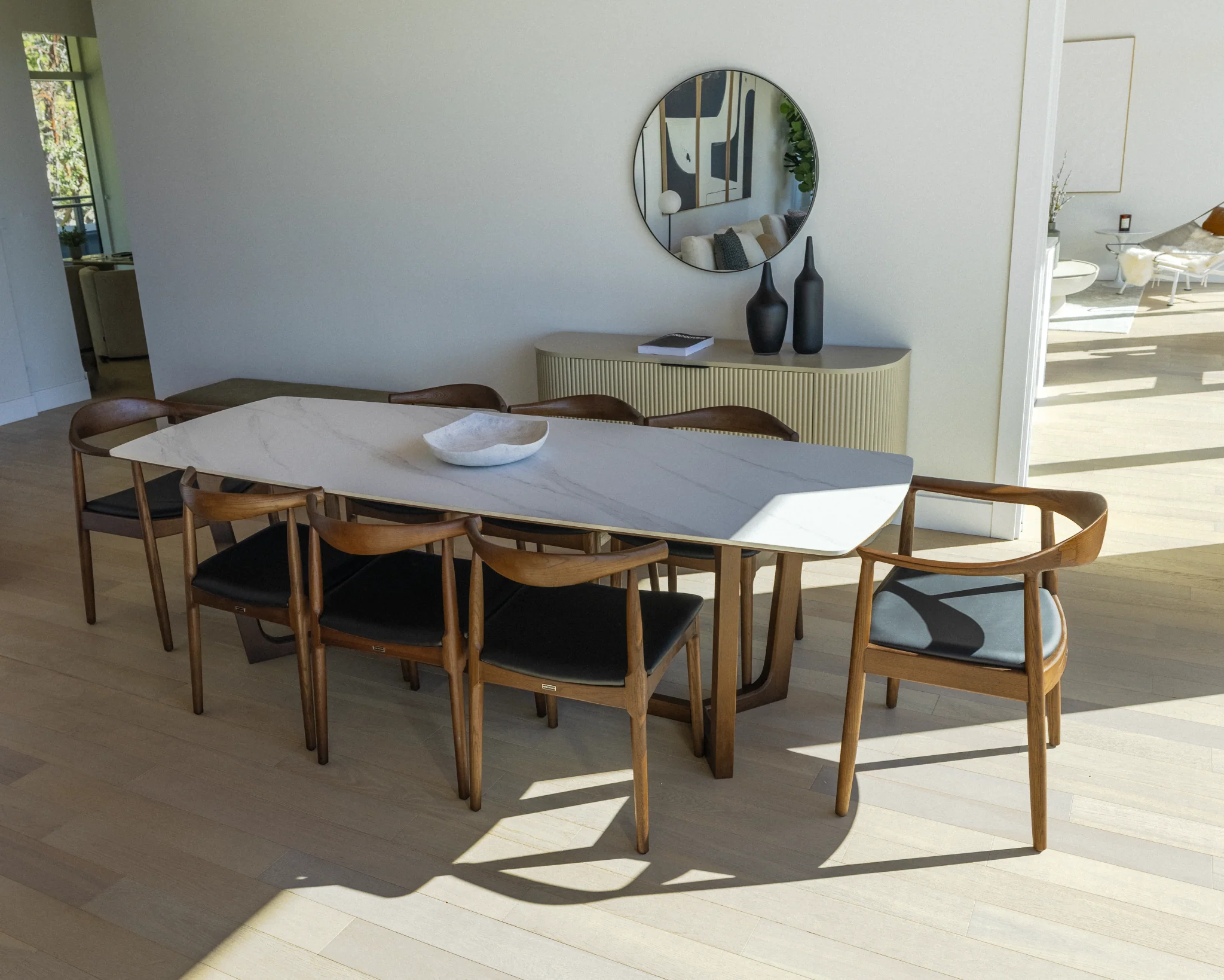 Evelyn Dining Table - Image 6