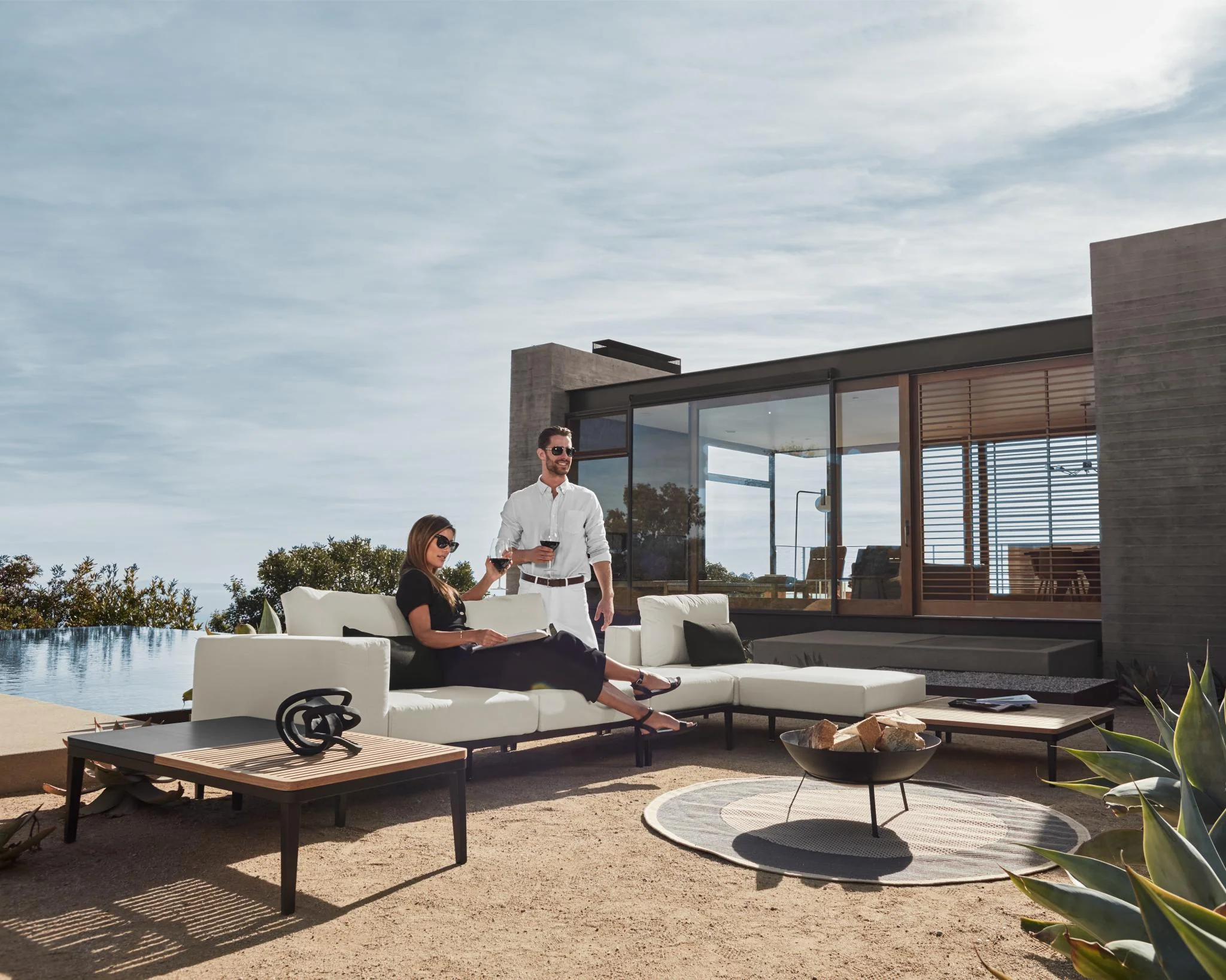Francis Outdoor End Table - Image 3