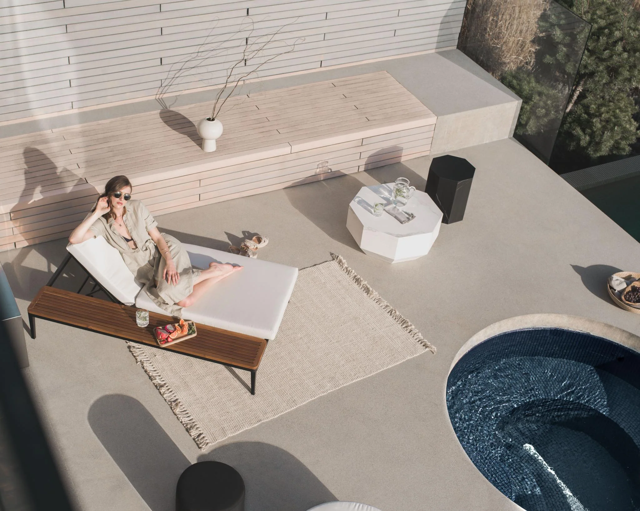 Francis Outdoor Lounger - Image 7