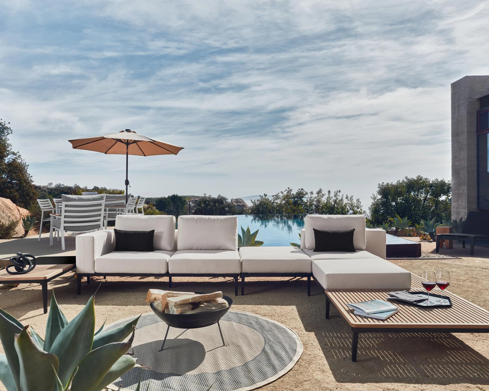 Francis Outdoor Right Chaise - Image 3