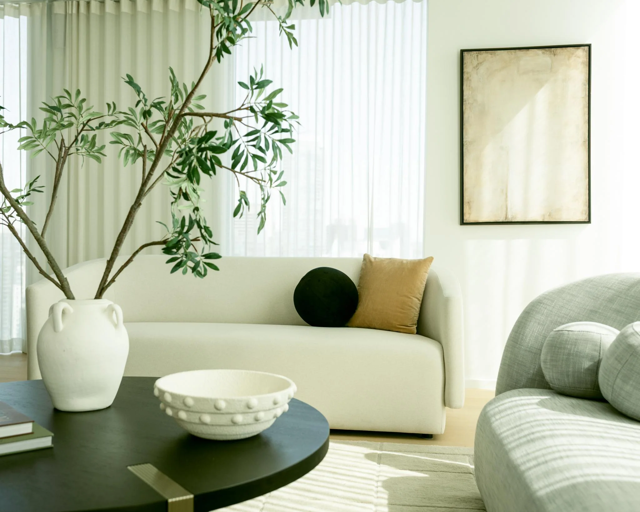 Hadrian Sofa - Image 4