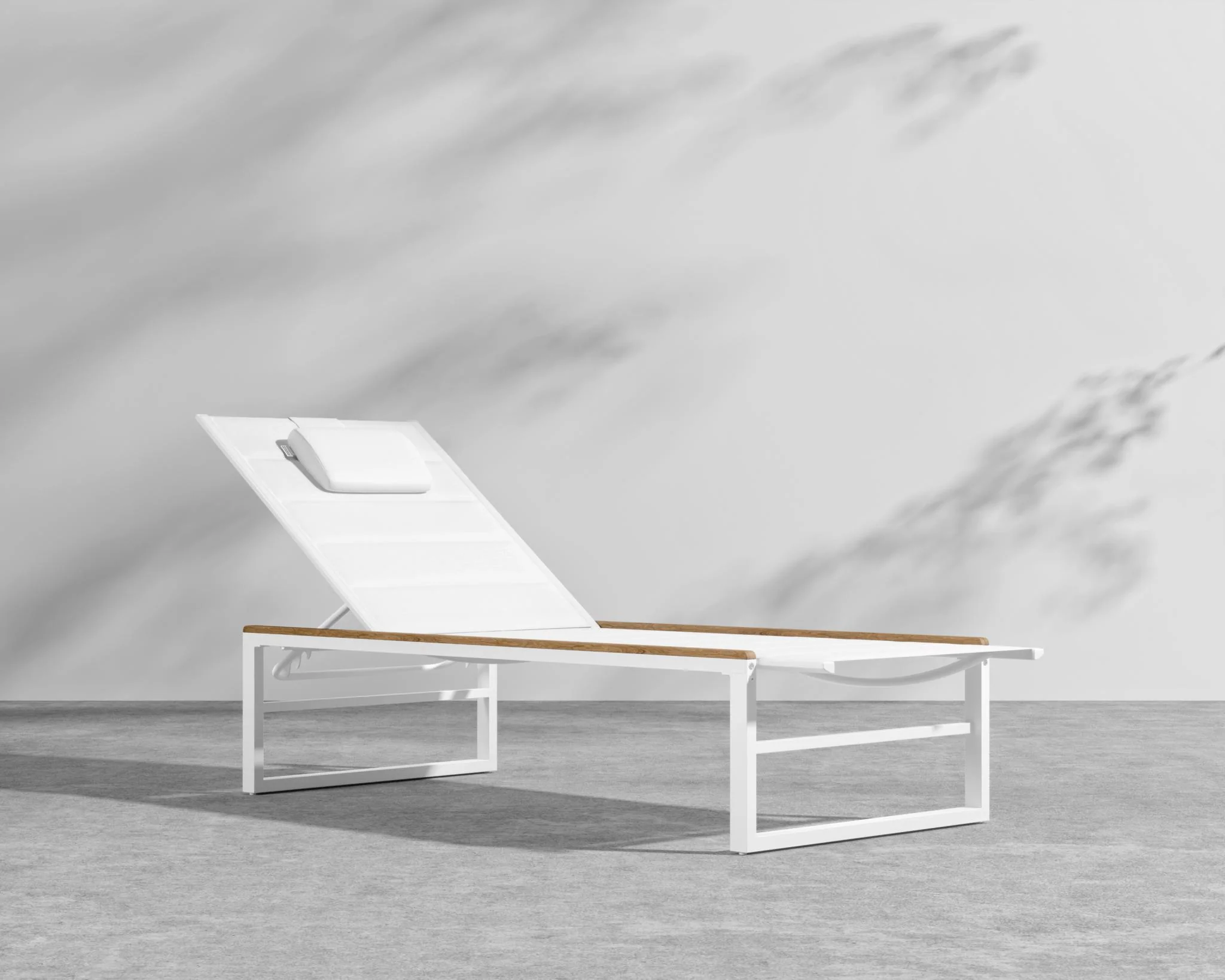 Linnea Outdoor Lounger - Image 13