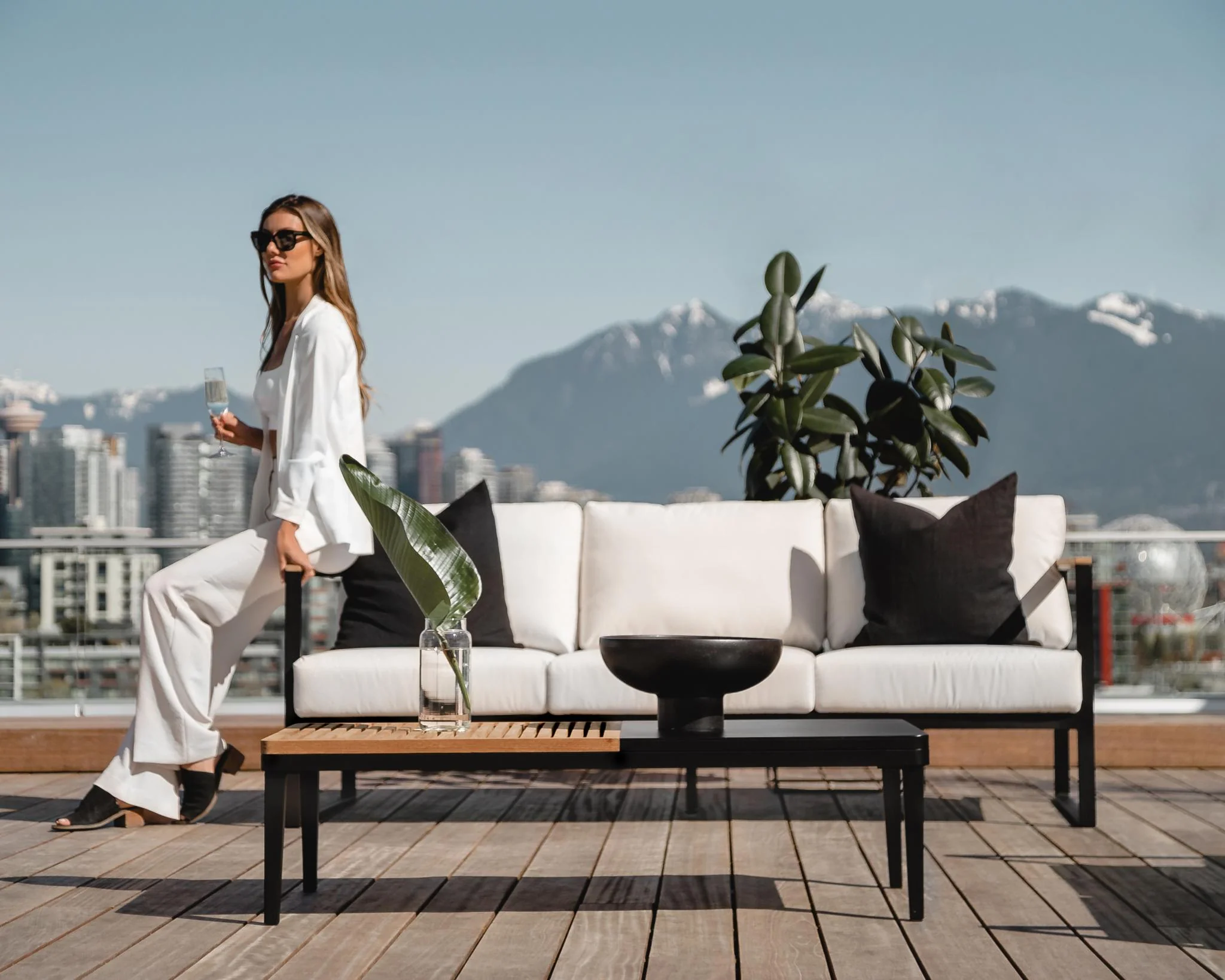 Louis Outdoor Sofa - Image 5