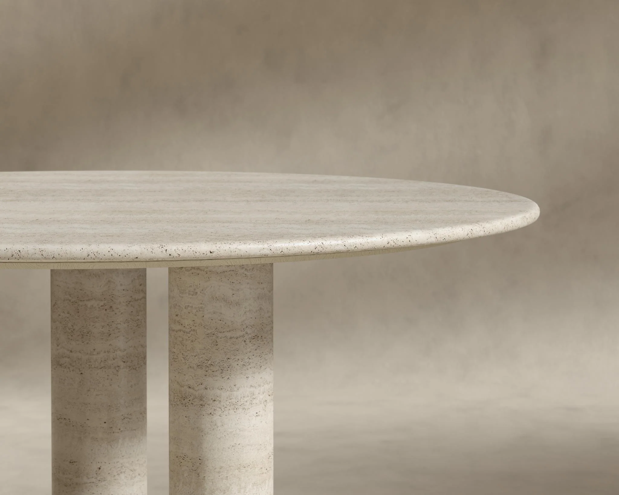 Maximus Round Table - Image 6