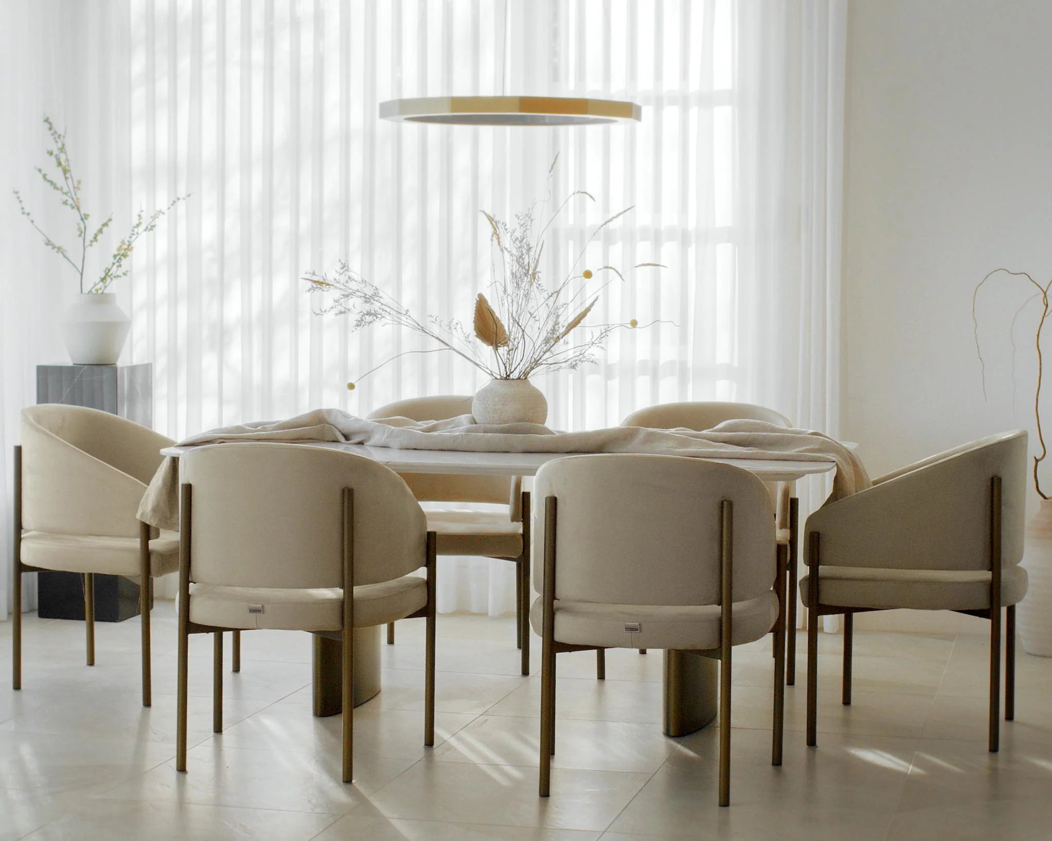 Solana Dining Table - Image 4