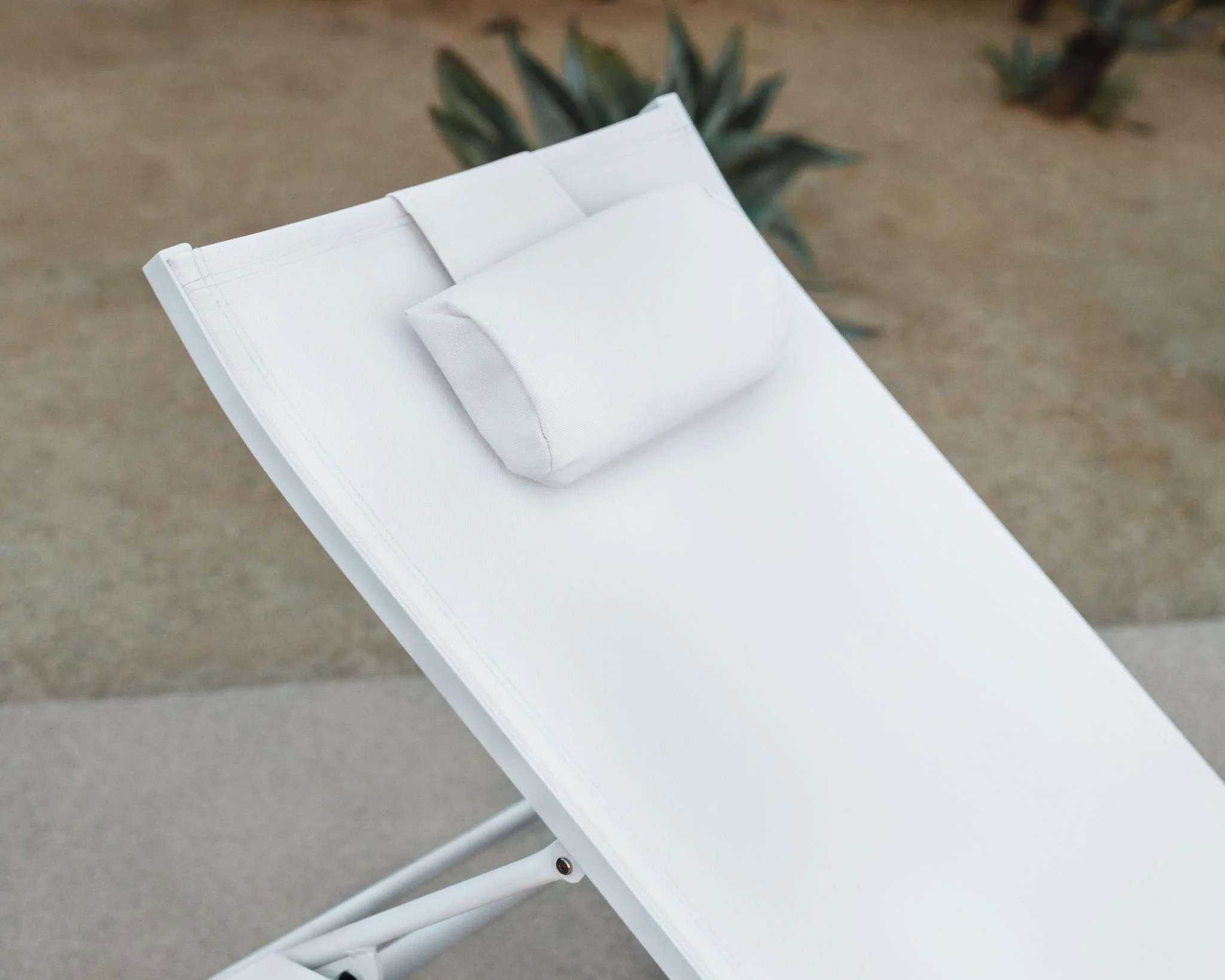 Spencer Outdoor Lounger - Image 5