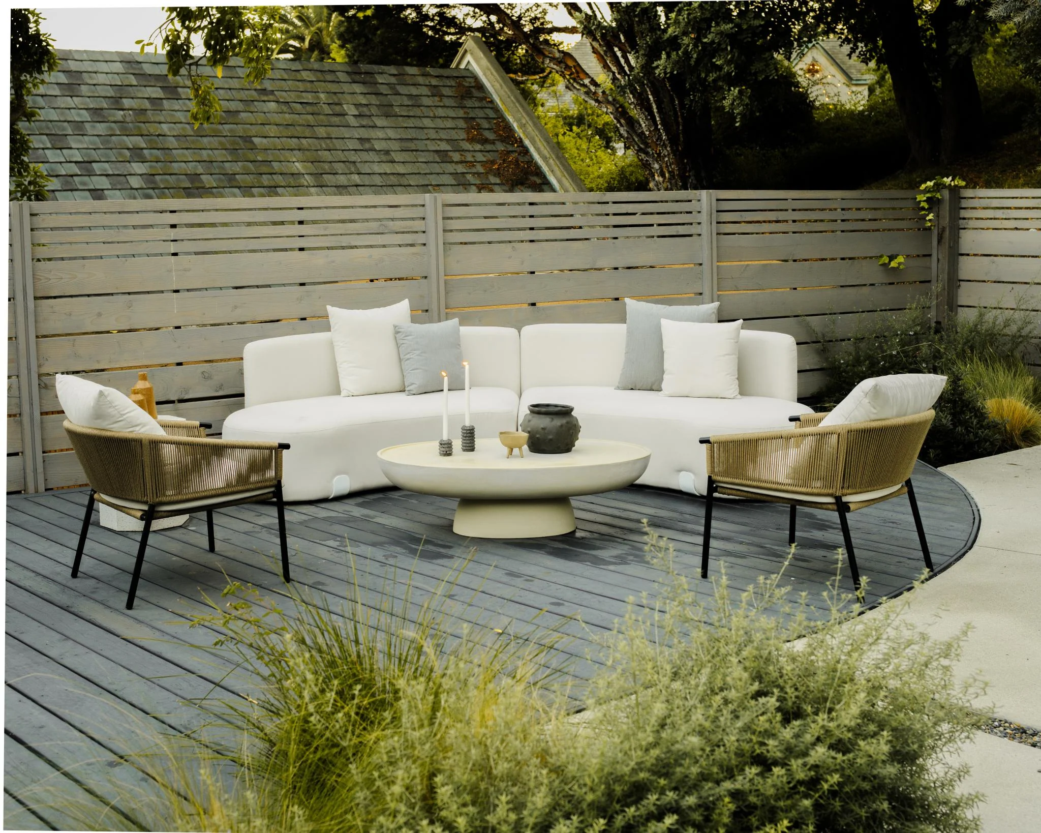 Tano Outdoor Curved Modular Sofa - Image 3