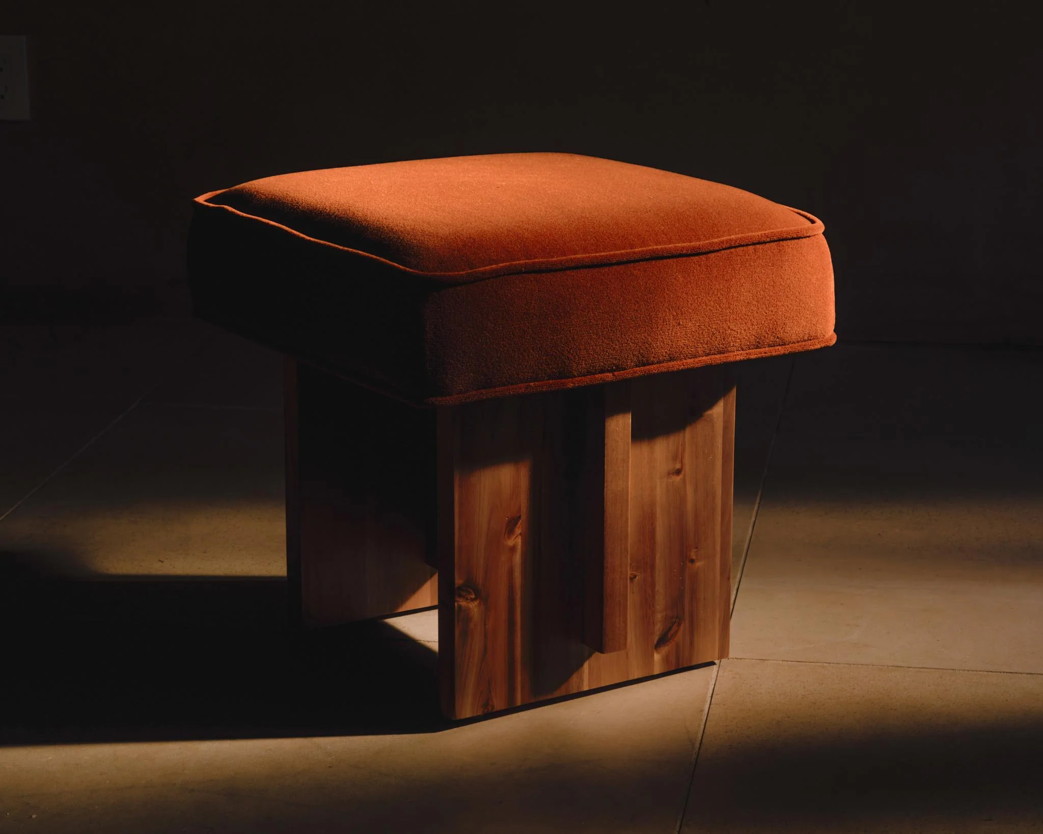 Echo Stool by Maria Sharapova - Image 6