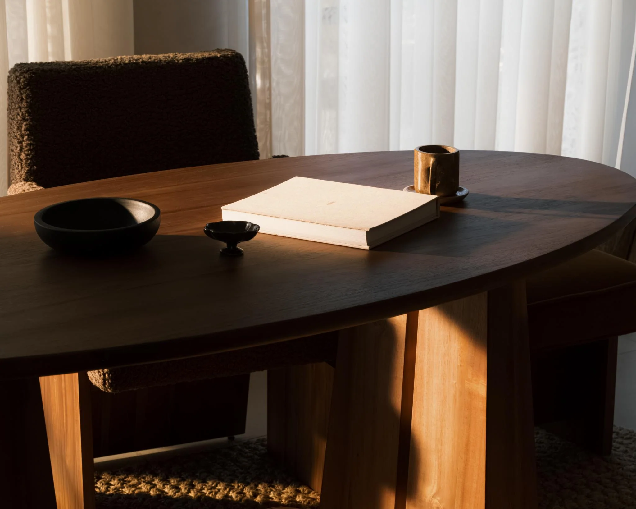 Sanctuary Table by Maria Sharapova - Image 9