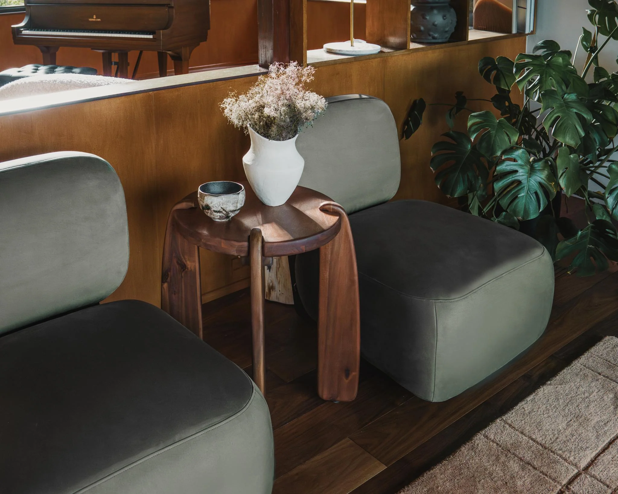 Toro Lounge Chair - Image 4